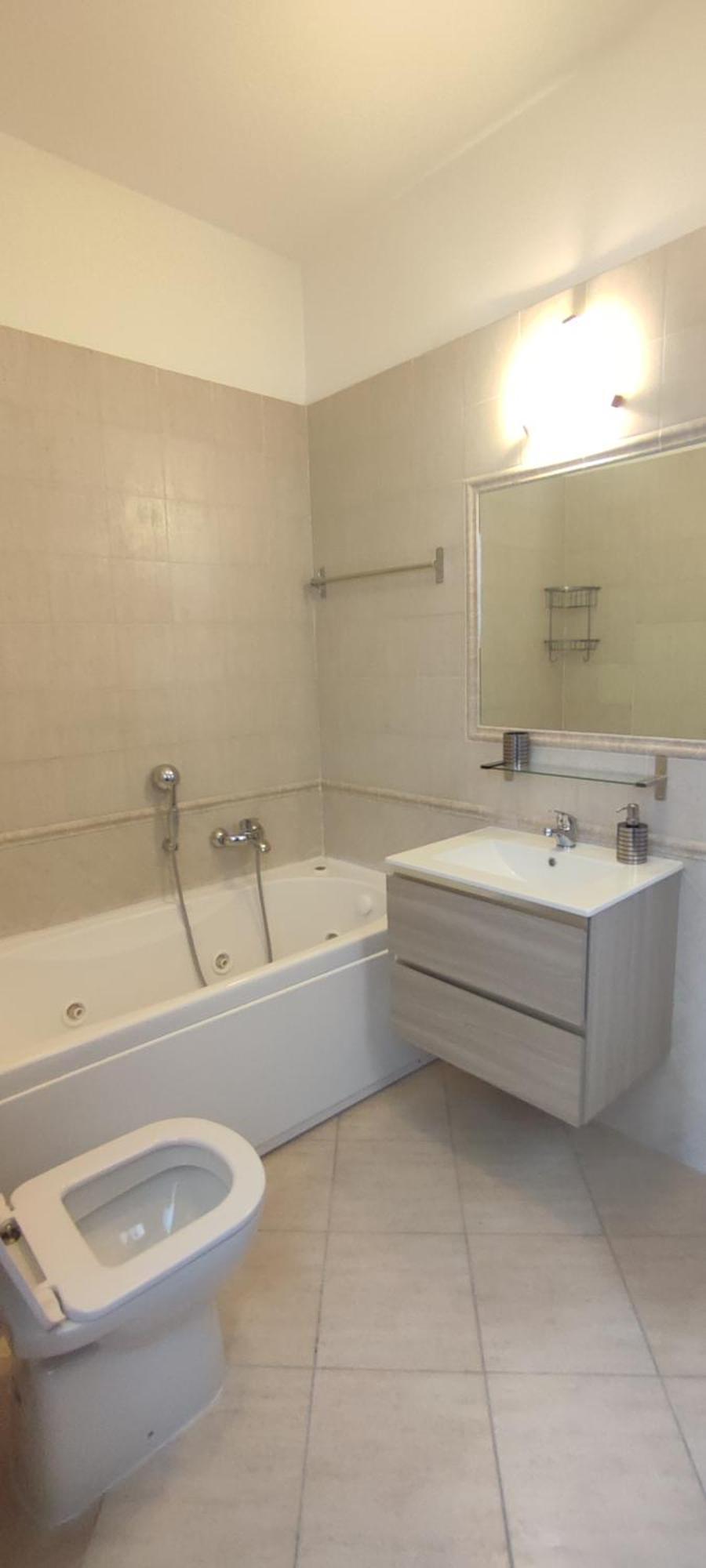 Love Home Apartament Near The Airport 피우미치노 외부 사진