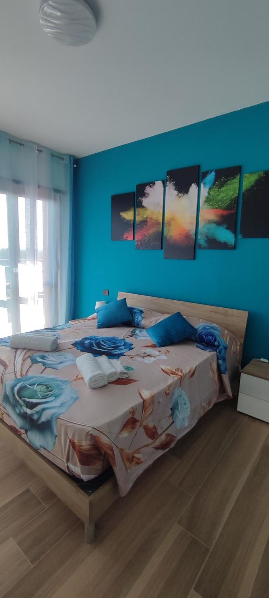 Love Home Apartament Near The Airport 피우미치노 외부 사진