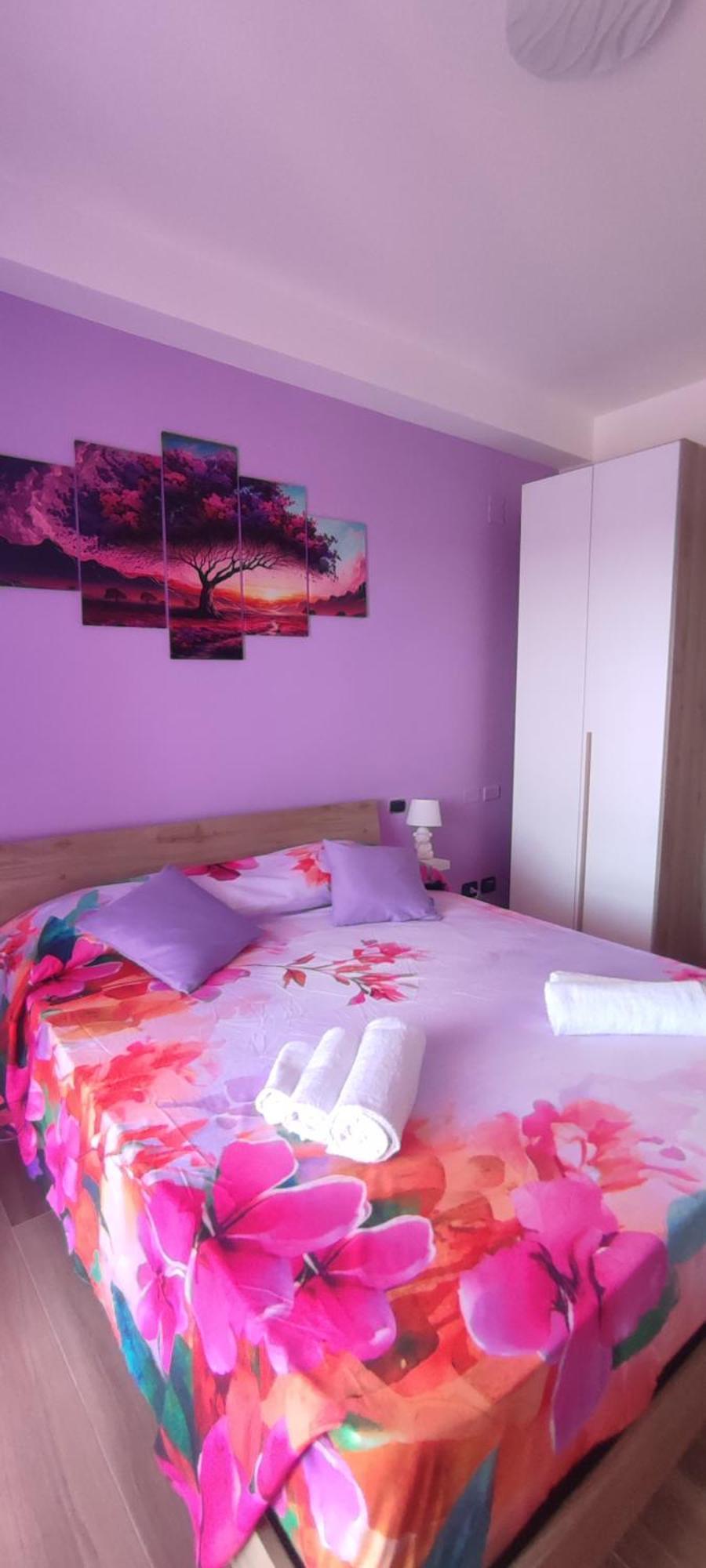 Love Home Apartament Near The Airport 피우미치노 외부 사진